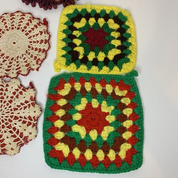 5 Vintage Trivets Crochet Wicker Granny Square Handmade - Picture 2 of 9